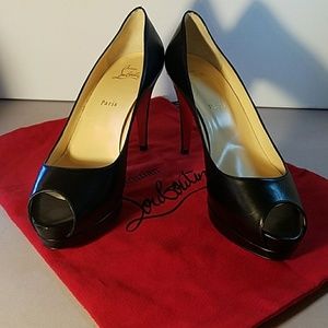 Christian Louboutin Altadama 100 Black Pumps